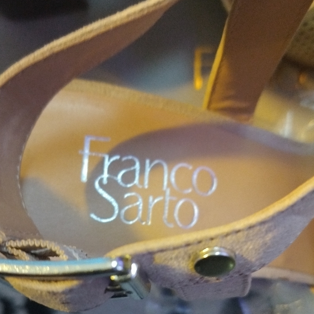 Franco Sarto Tan Perforated Chunky Heel Heels - Picture 2 of 8